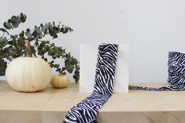 1 YD of 2.375" Black White Zebra Print Narrow Stretch Lace Trim